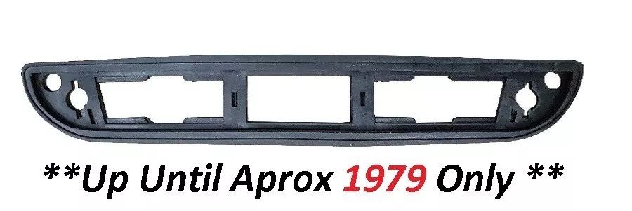 REAR NUMBER PLATE LIGHT MOUNTING RUBBER SEAL x1 (Triumph Spitfire) (MkIV & 1500) (**1970- 79 Aprox**) 